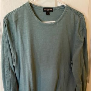 Men’s long sleeve shirt